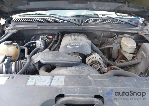 2003 Chevrolet Silverado C1500 из США, поврежденный, VIN 2GCEC19V131222069